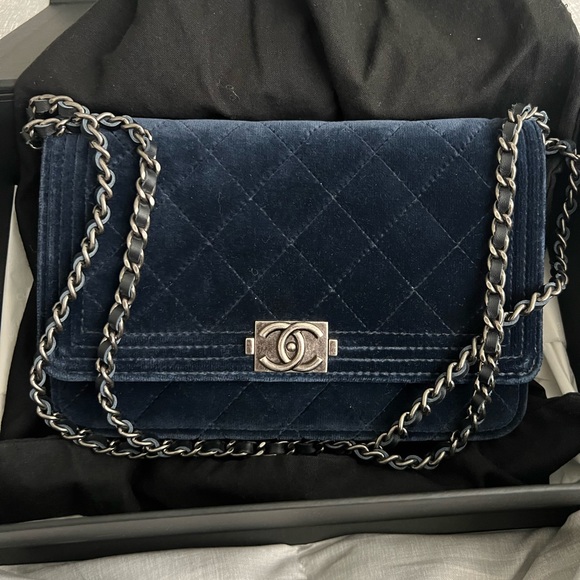Chanel wallet on chain boy velvet - Picture 1 of 7